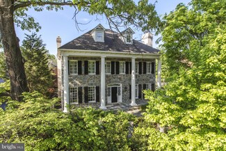 4050 Lorcom Ln, Arlington, VA 22207
