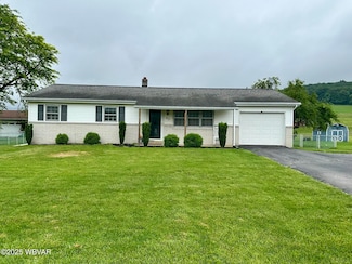 63 2nd Ave, Muncy, PA 17756