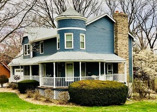 3119 Lakeview Cir, Leavenworth, KS 66048