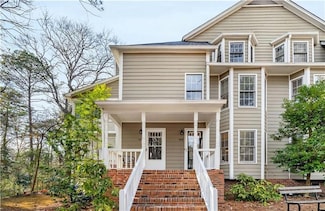1409 Oakridge Cir, Decatur, GA 30033