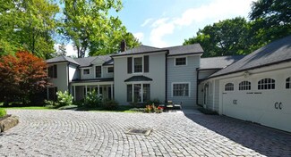 13685 County Line Rd, Chagrin Falls, OH 44022