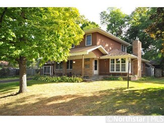 17026 Sherwood Rd, Minnetonka, MN 55345