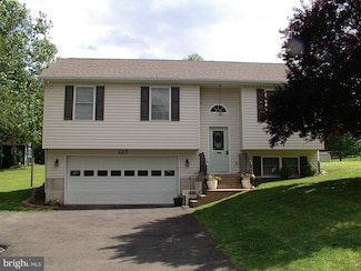 327 E 18th St, Front Royal, VA 22630