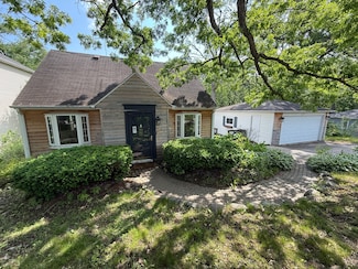 21317 W Shady Ln, Lake Zurich, IL 60047