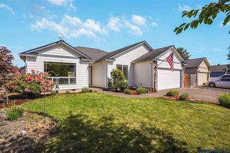 137 8th St, Jefferson, OR 97352