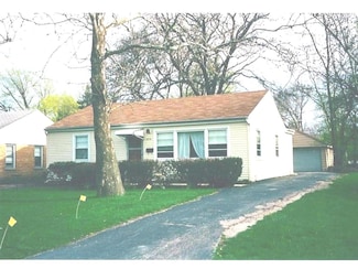 2231 Harrison St, Glenview, IL 60025