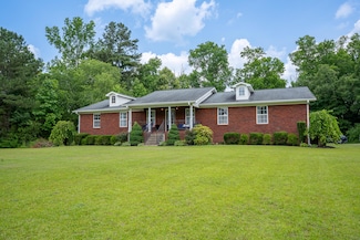 208 Burgess Ave SW, Rainsville, AL 35986