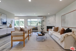 2452 Chelsea Place Unit H, Santa Monica, CA 90404
