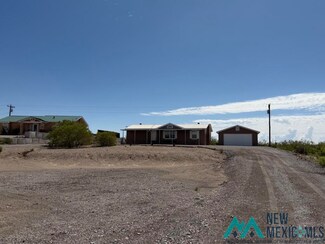 220 Country Club Dr, Elephant Butte, NM 87935
