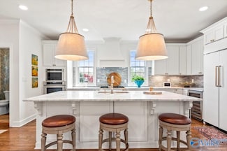 425 White St SE, Huntsville, AL 35801