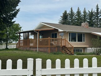 42654 Frisk Ln, Pablo, MT 59855