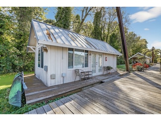 901 S Mcloughlin Blvd Unit B, Oregon City, OR 97045