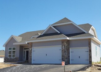 11316 N Crestwood Dr, Edgerton, WI 53534