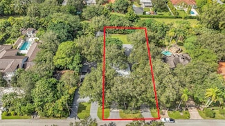 6830 SW 69th Ave, Miami, FL 33143