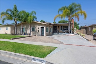 11123 Odell Ave, Sunland, CA 91040