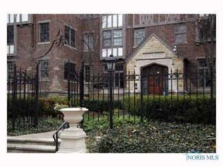 2200 Scottwood Ave Unit 102, Toledo, OH 43620