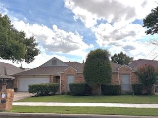 4124 High Crest Dr, Irving, TX 75061