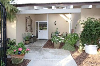 552 Glorieta, Newport Beach, CA 92660