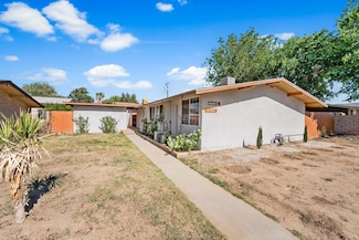 45426 10th St W, Lancaster, CA 93534