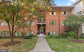 10228 Rockville Pike Unit 402, Rockville, MD 20852