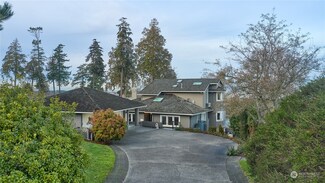 2110 Whalen Dr, Point Roberts, WA 98281