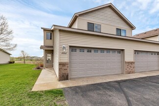 1052 Manor Ct, Saint Cloud, MN 56303