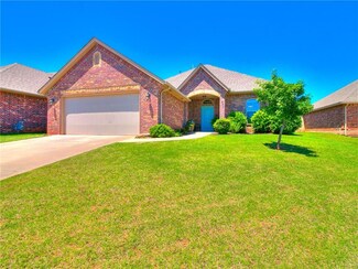 1825 Shady Ln, Edmond, OK 73003