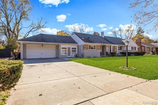 18131 Magnolia Ave, Southfield, MI 48075