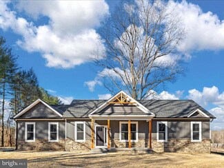 8160 Hobson Ln, King George, VA 22485