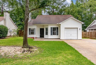 210 Birmingham Dr, Summerville, SC 29483