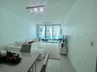 900 Biscayne Blvd Unit 3210, Miami, FL 33132