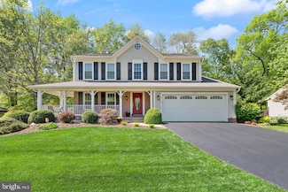 4939 Edge Rock Dr, Chantilly, VA 20151