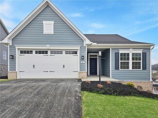 125 Black Oak Ln, Washington, PA 15301