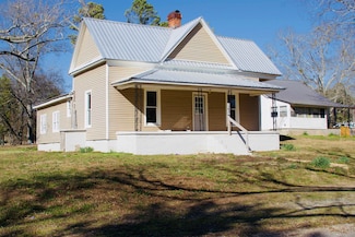 355 Main St, Vina, AL 35593