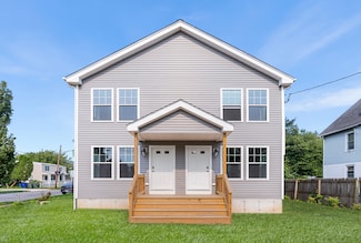 196 Wilmot Ave, Bridgeport, CT 06607