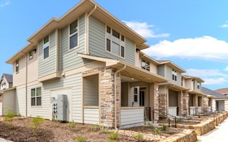 5900 U S 287 Frontage Rd, Arlington, TX 76017