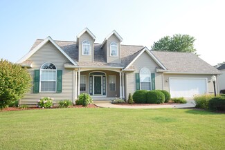 513 Countryside Cir, Rensselaer, IN 47978