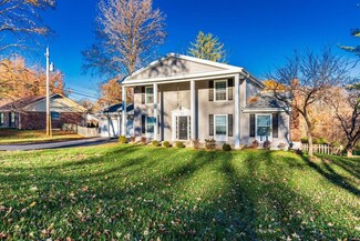 224 Crownridge Dr, Chesterfield, MO 63017