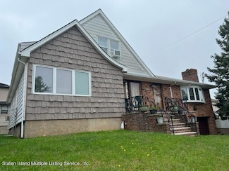 708 Hylan Blvd, Staten Island, NY 10305