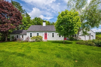 51 Carter Rd, New London, NH 03257