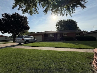 1323 N Lafayette Ave, Grand Island, NE 68803