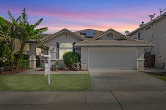 1569 Cherry Blossom Ln, Tracy, CA 95377