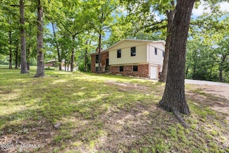 10300 Baker Rd, Henley, MO 65040