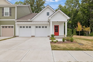 1019 Sweetleaf Dr, Franklin, TN 37064