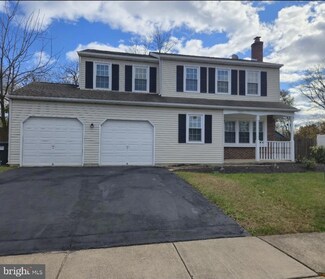 5625 Cricket Ln, Bensalem, PA 19020