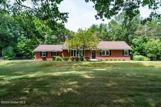 316 Vischer Ferry Rd, Clifton Park, NY 12065
