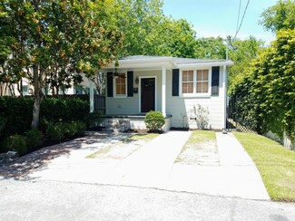 2 Harlem Ct, Charleston, SC 29403