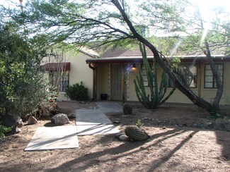 2561 N Flanwill Blvd, Tucson, AZ 85716