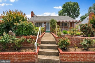 8031 New Riggs Rd, Hyattsville, MD 20783