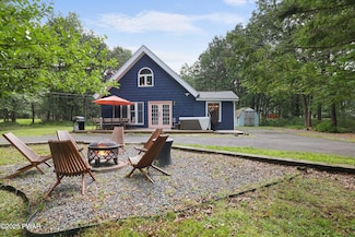 114 White Tail Ln, Long Pond, PA 18334